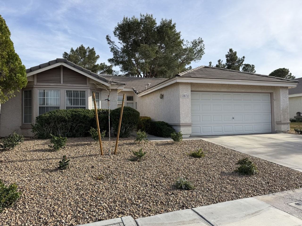 2071 Angel Falls Dr - Photo 2 of 32