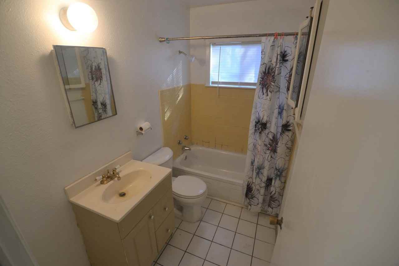 12369 Palmyra Dr - Photo 2 of 31