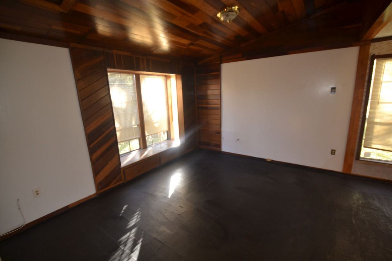 12369 Palmyra Dr - Photo 7 of 31