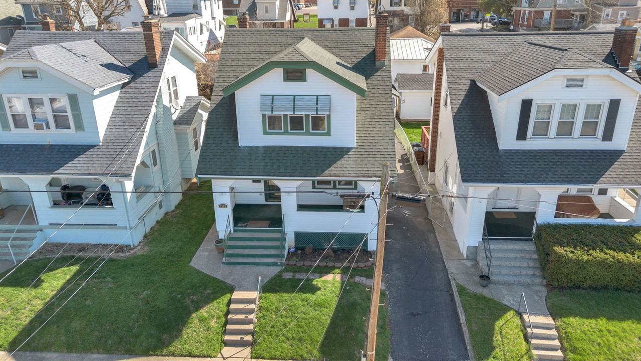 5302 Globe Ave - Photo 2 of 37