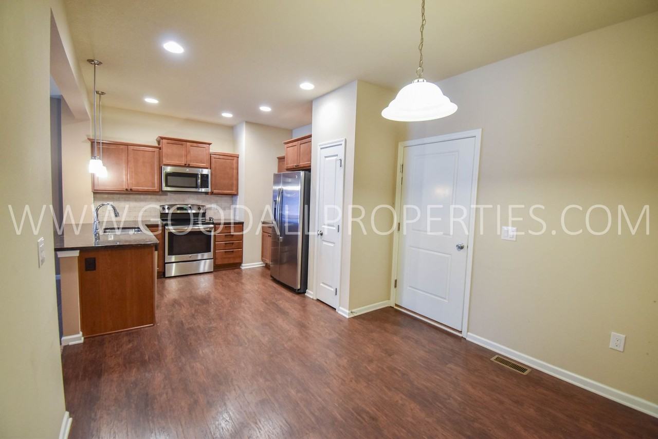 14 Se Booth Ave - Photo 2 of 32