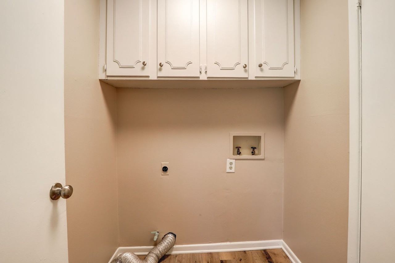 1717 Richmond Rd - Photo 5 of 13