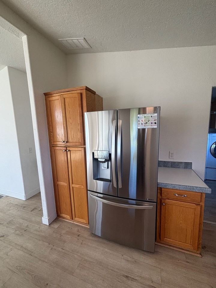 103 E Shiloh Rd - Photo 7 of 15