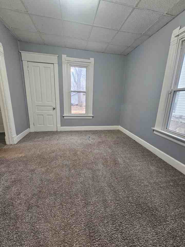 1912 Dixwell St - Photo 4 of 16