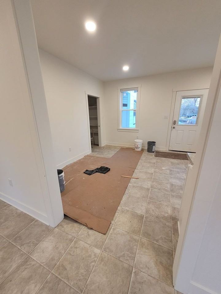 34 E Main St - Photo 4 of 30