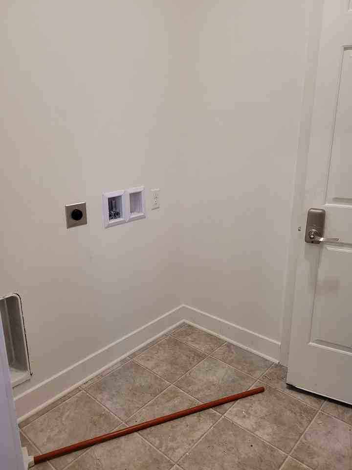 34 E Main St - Photo 5 of 30