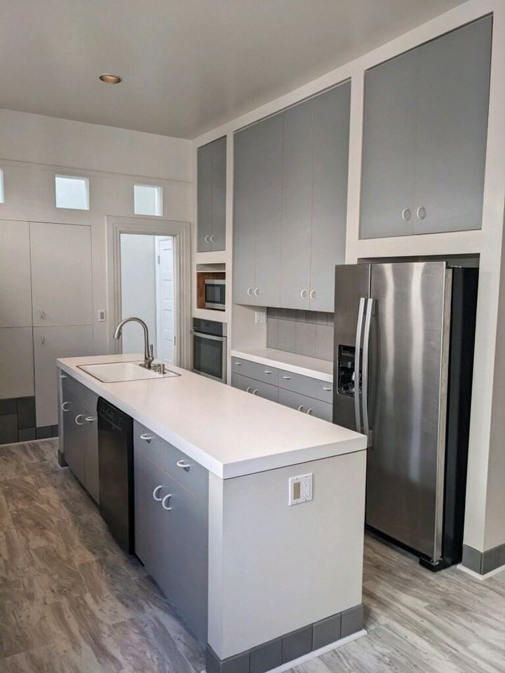 97 Jordan Ave - Photo 5 of 29