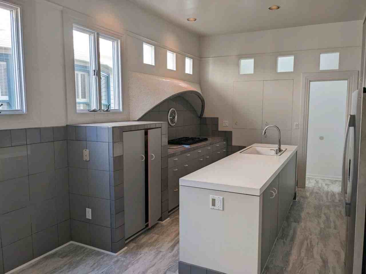 97 Jordan Ave - Photo 6 of 29