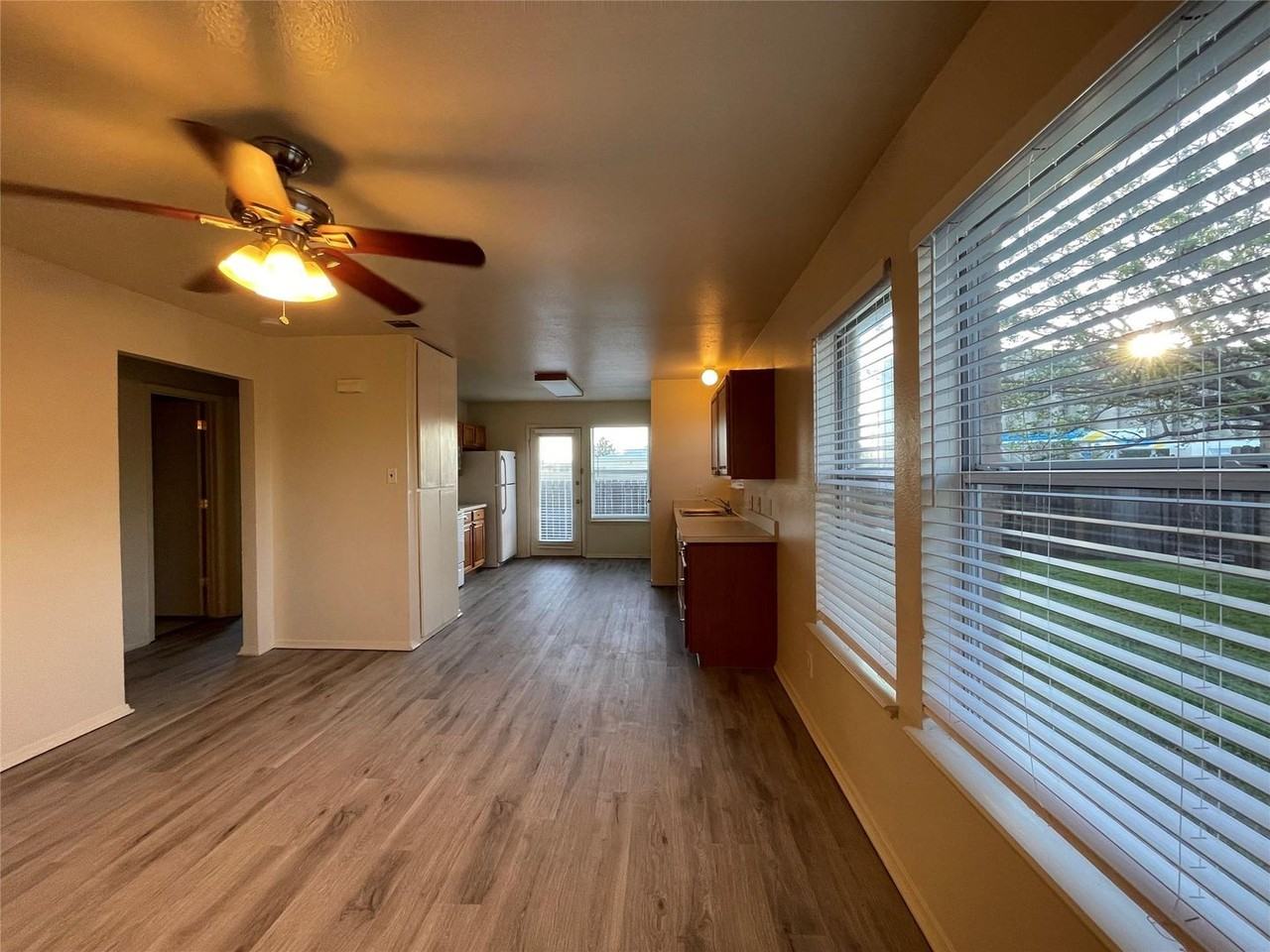 121 Cambridge Dr #3 - Photo 2 of 19