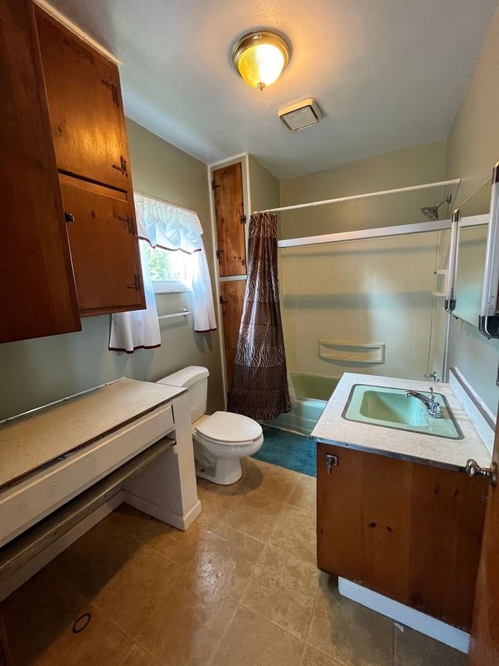 103 N Ridge St - Photo 5 of 12