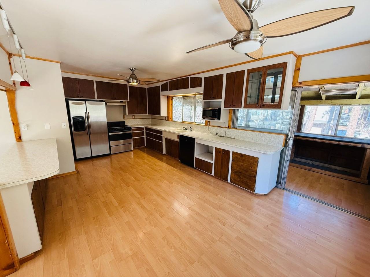 2493 Ponderosa St #3 - Photo 4 of 28