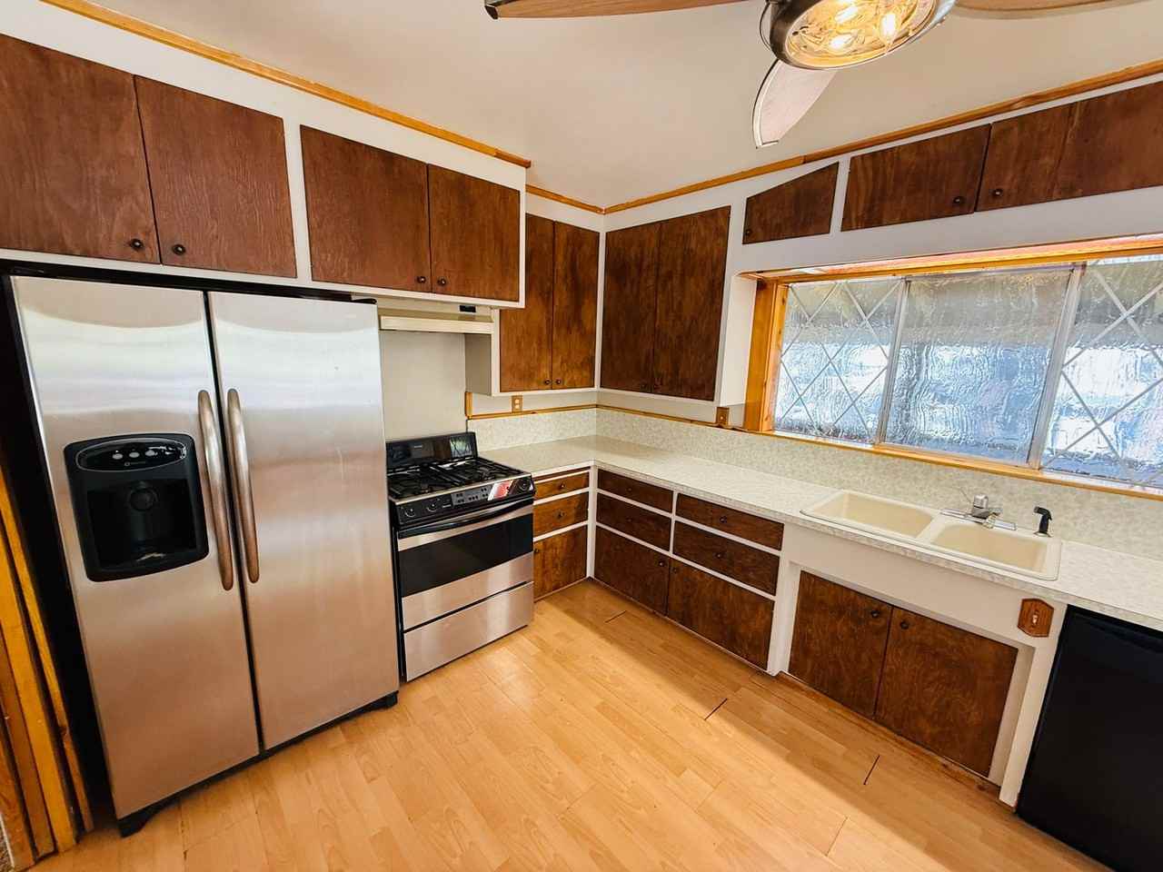 2493 Ponderosa St #3 - Photo 6 of 28