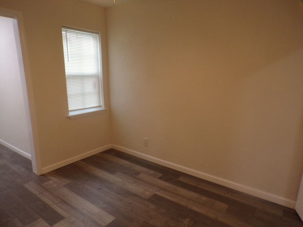 1514 Nw Bessie Ave - Photo 7 of 39