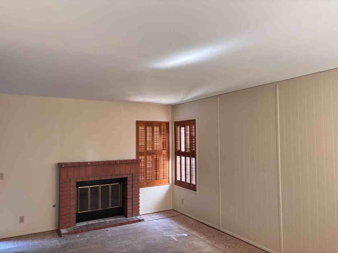 310 Windjammer Cir - Photo 2 of 14