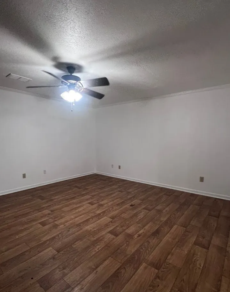 3307 Grace Dr - Photo 5 of 16