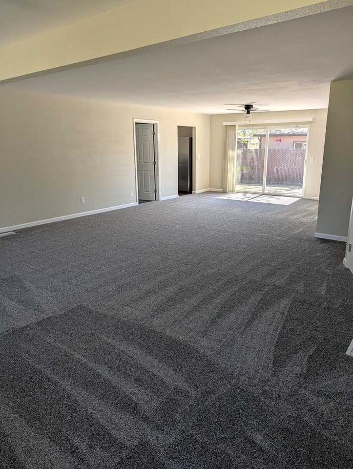 2158 Branstetter Ln - Photo 6 of 13