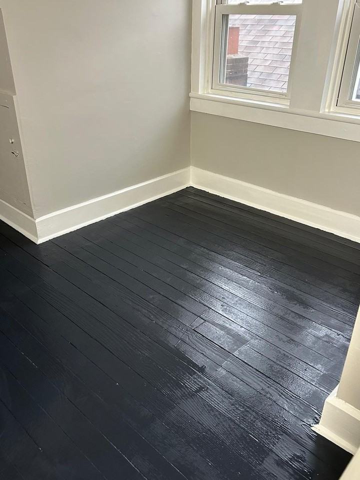 1347 W Spruce St - Photo 3 of 9