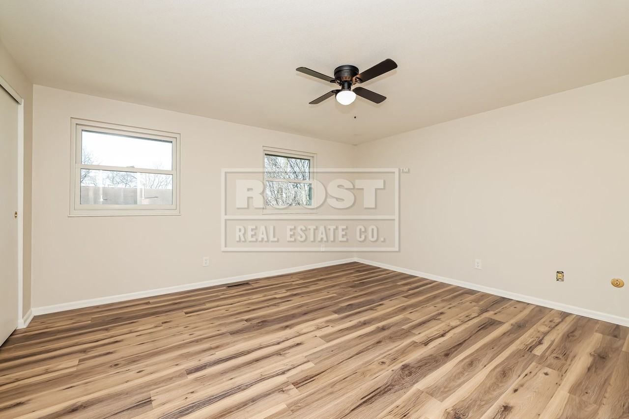 1233 Vester Ave - Photo 6 of 10