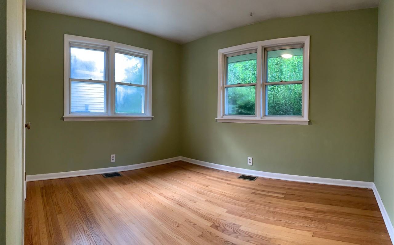 610 Richards Ln - Photo 7 of 9