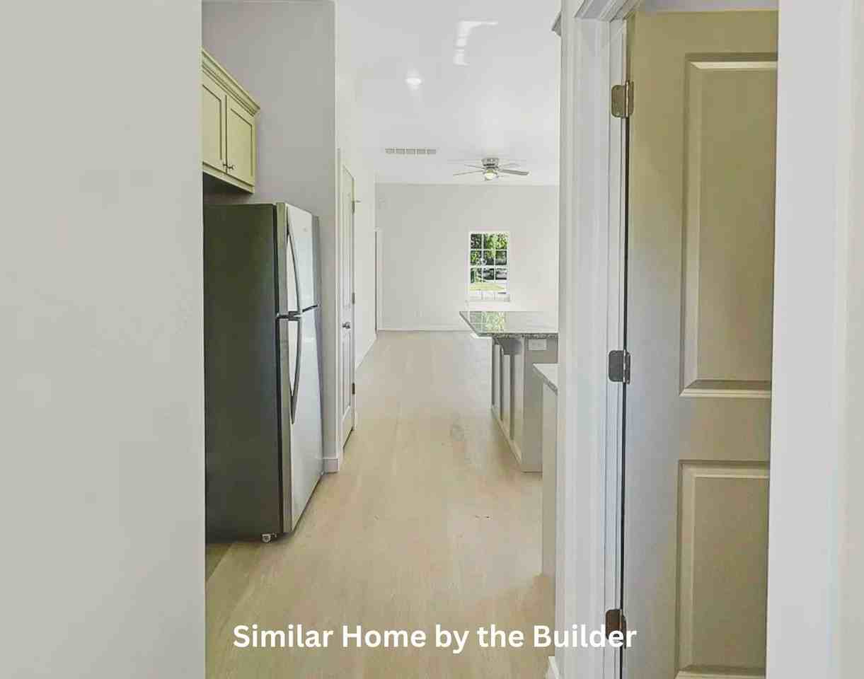 914 Sw D Ave #1 - Photo 6 of 16