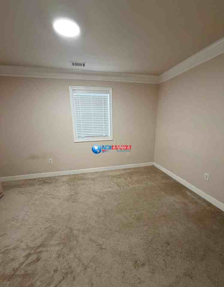 4529 Thompson Mill Rd - Photo 4 of 10