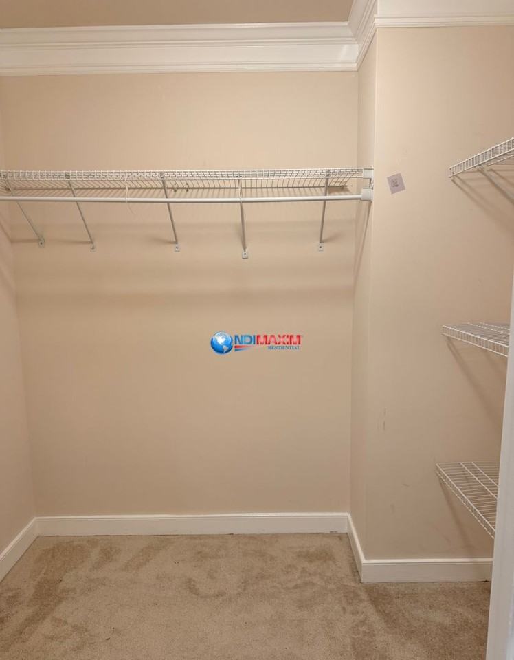 4529 Thompson Mill Rd - Photo 5 of 10