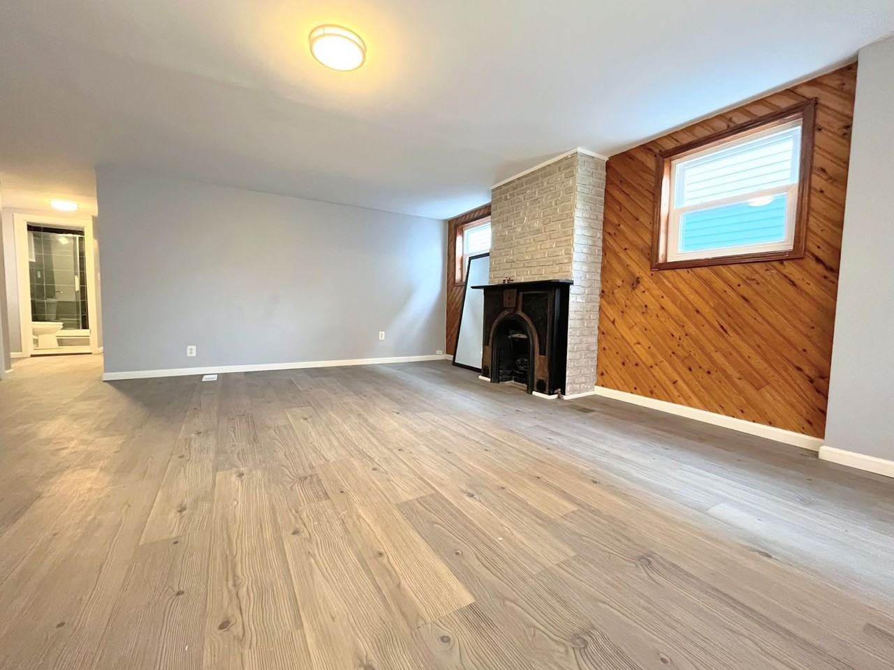 159 Dearborn St - Photo 3 of 12