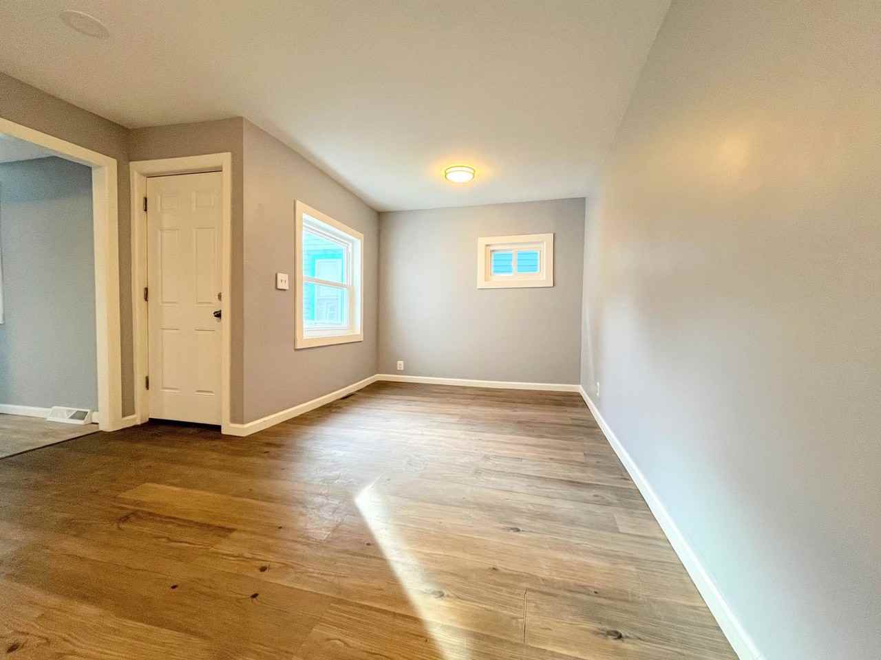 159 Dearborn St - Photo 6 of 12