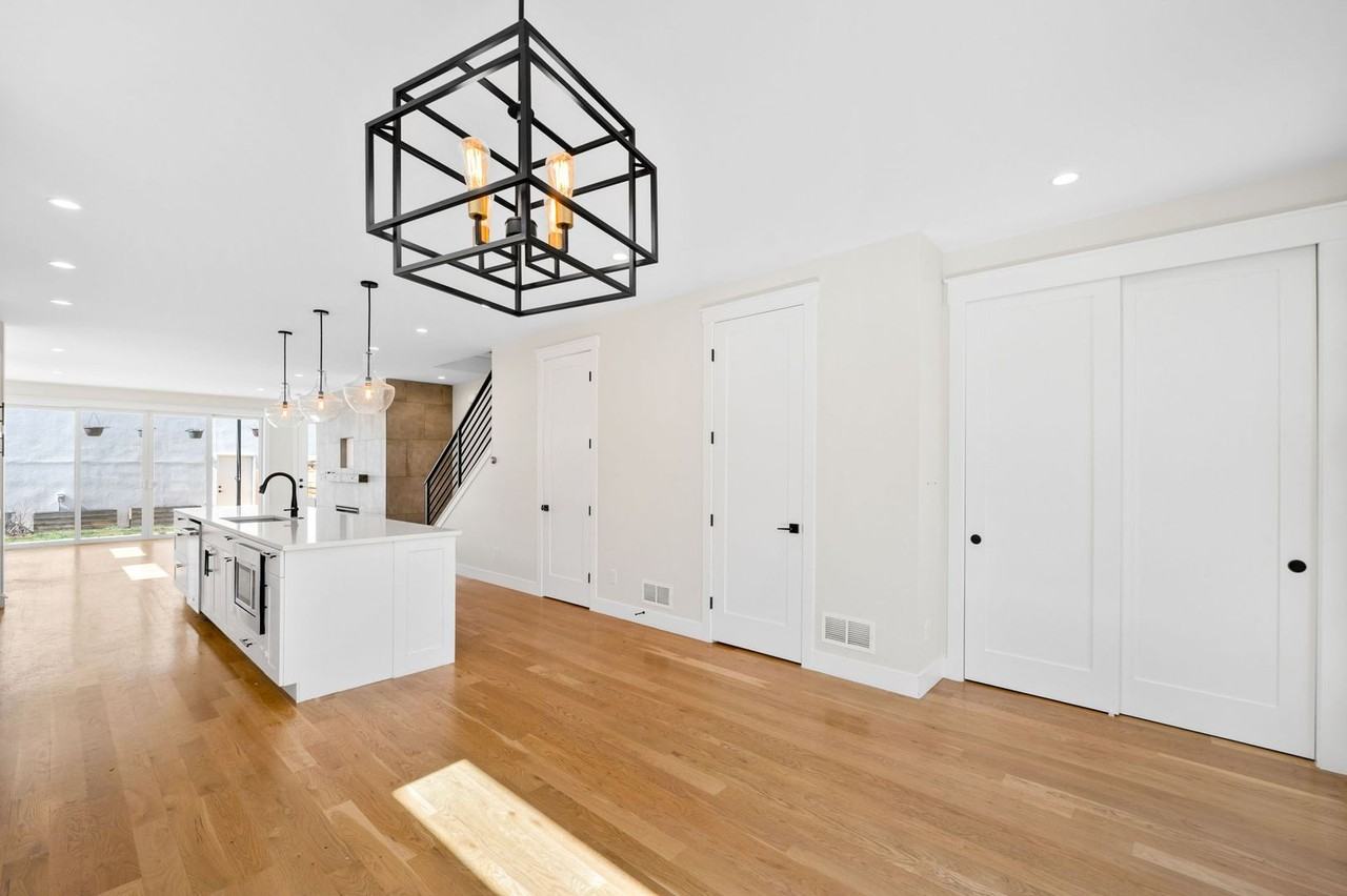 4565 N Raleigh St - Photo 4 of 39