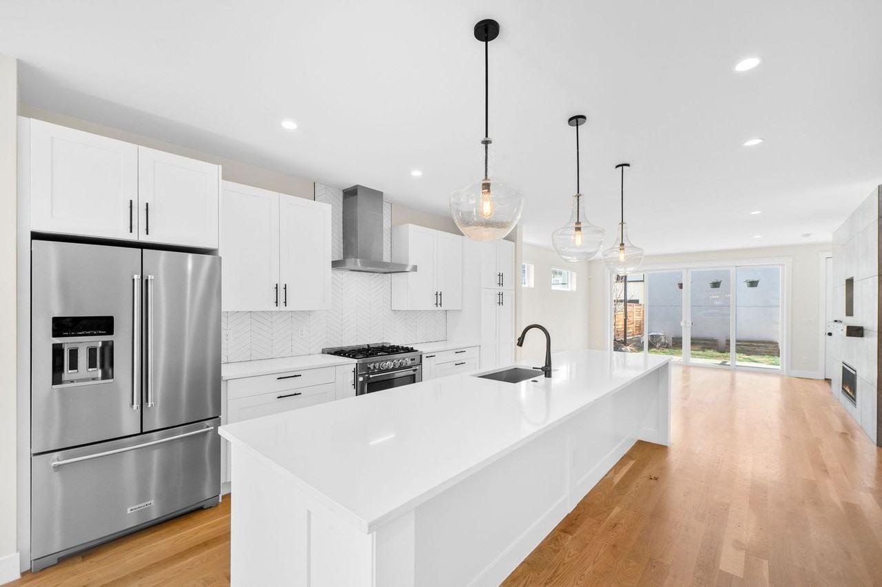 4565 N Raleigh St - Photo 6 of 39