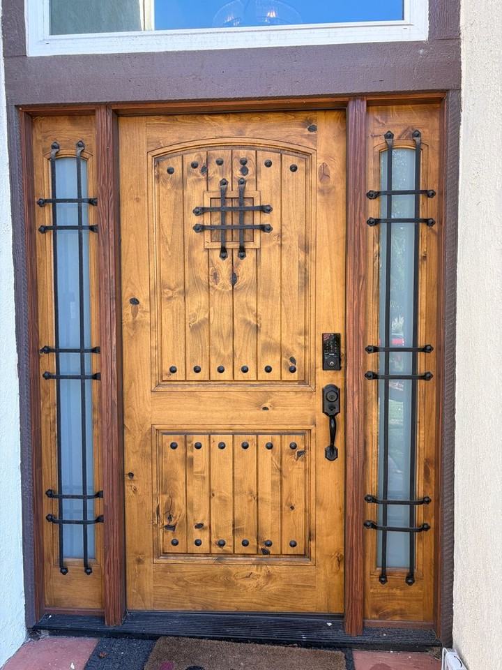 1940 Kensington Ln - Photo 3 of 28