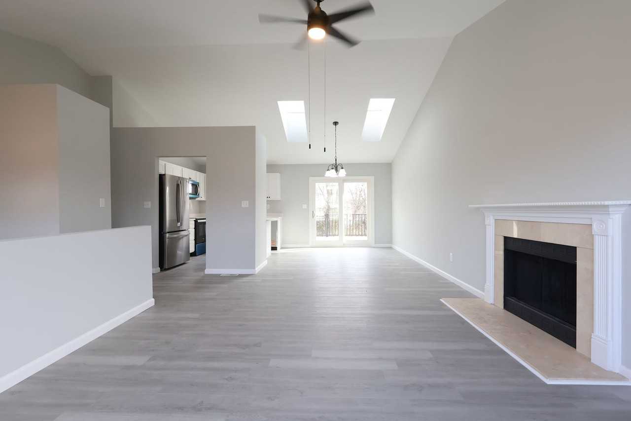 662 Ballantrae Dr - Photo 4 of 43