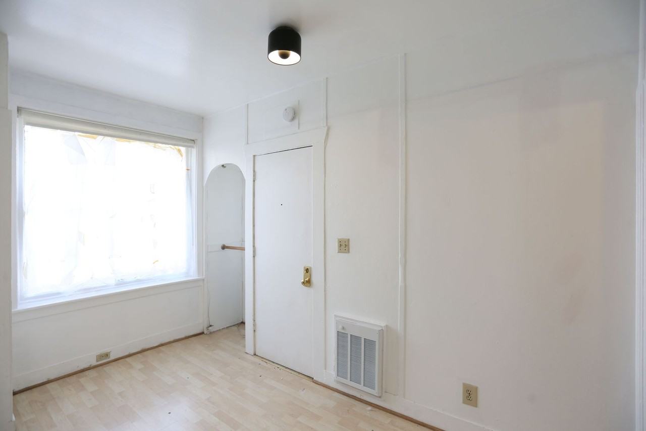 2803 1/2 Greenwich St - Photo 3 of 12