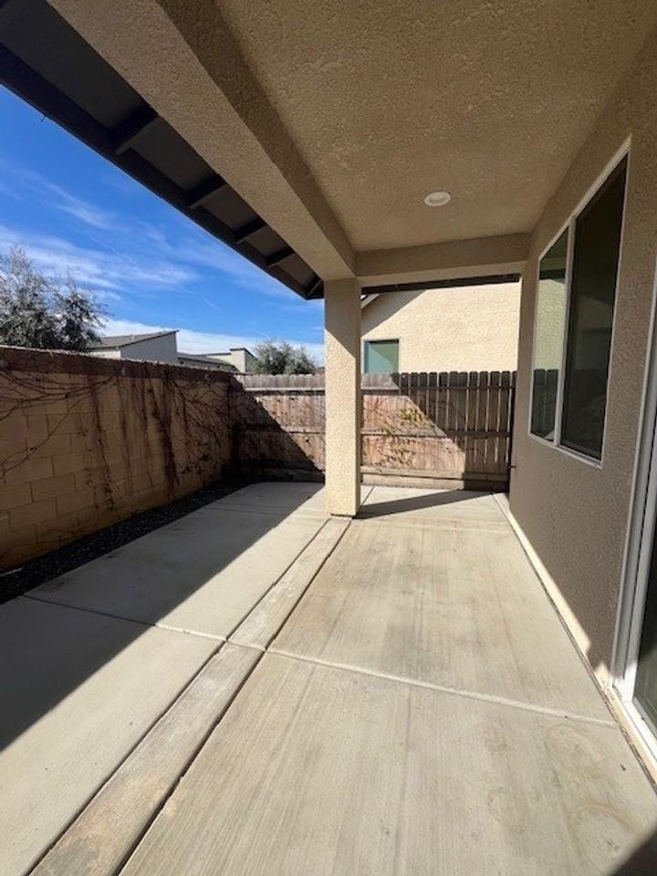 4537 S Ernest St - Photo 3 of 24