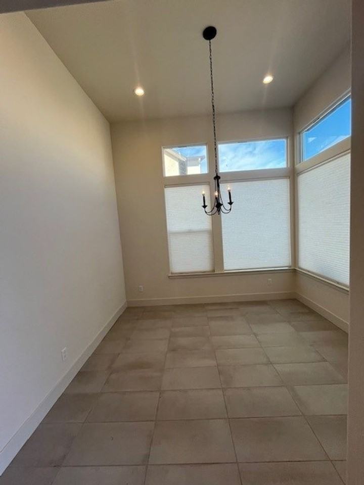 4537 S Ernest St - Photo 4 of 24