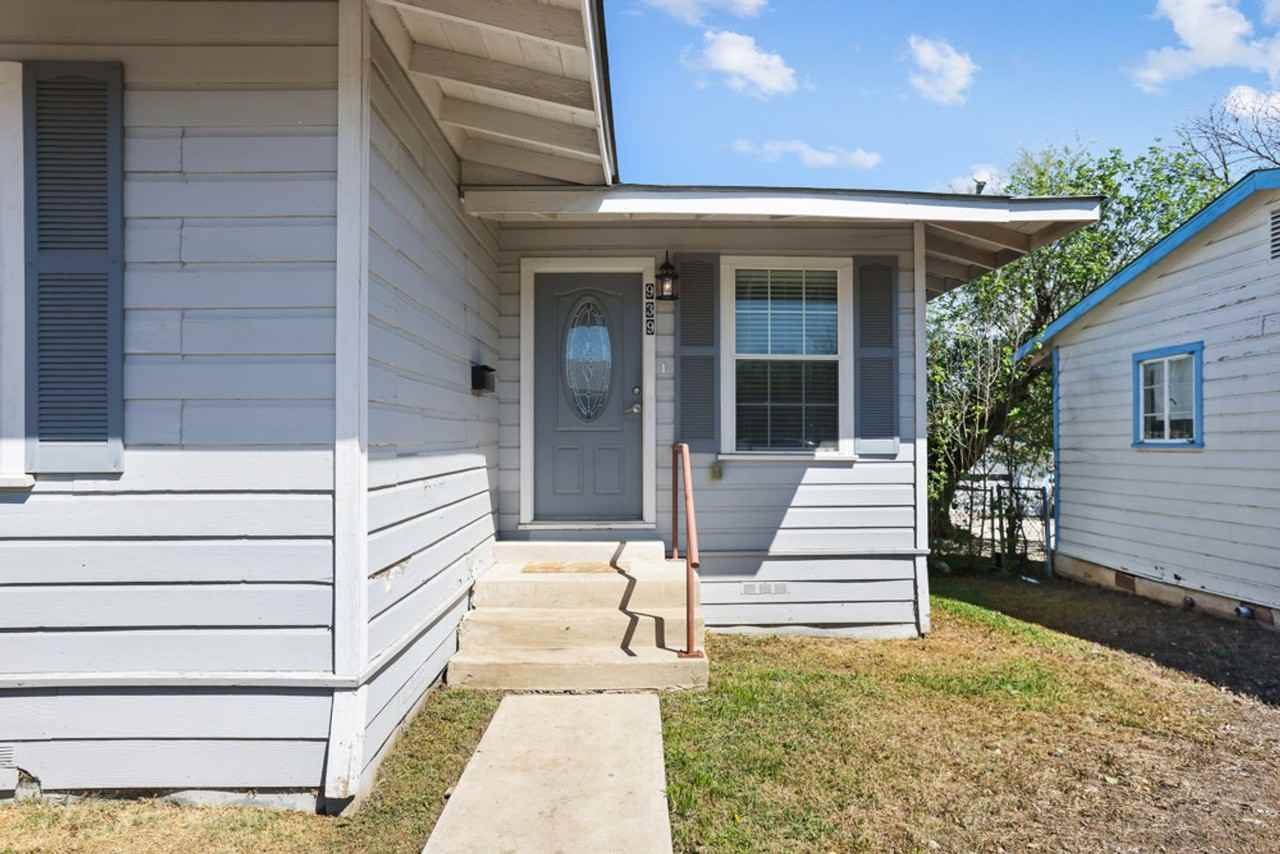 939 John Page Dr - Photo 4 of 33