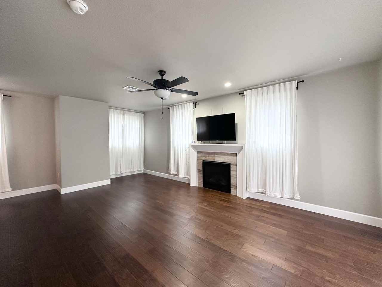 4337 N Hunt St - Photo 3 of 26