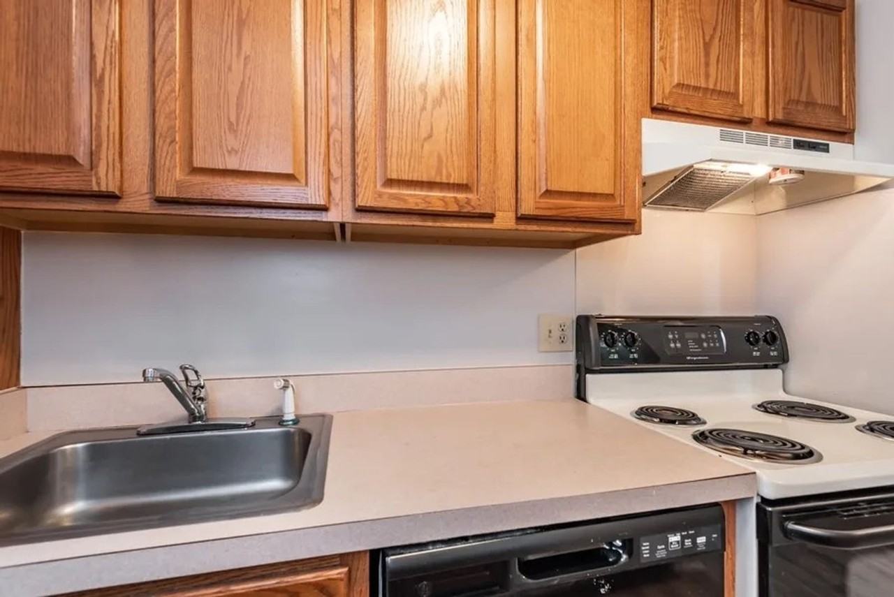 The Jeffersonian - Photo 4 of 50