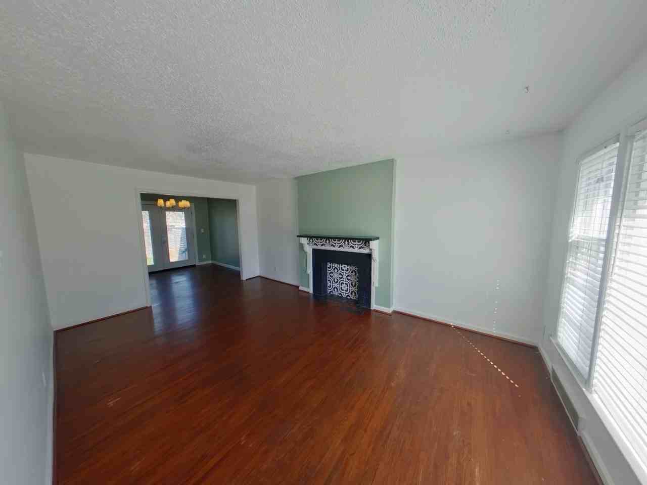 401 Harding St - Photo 2 of 11