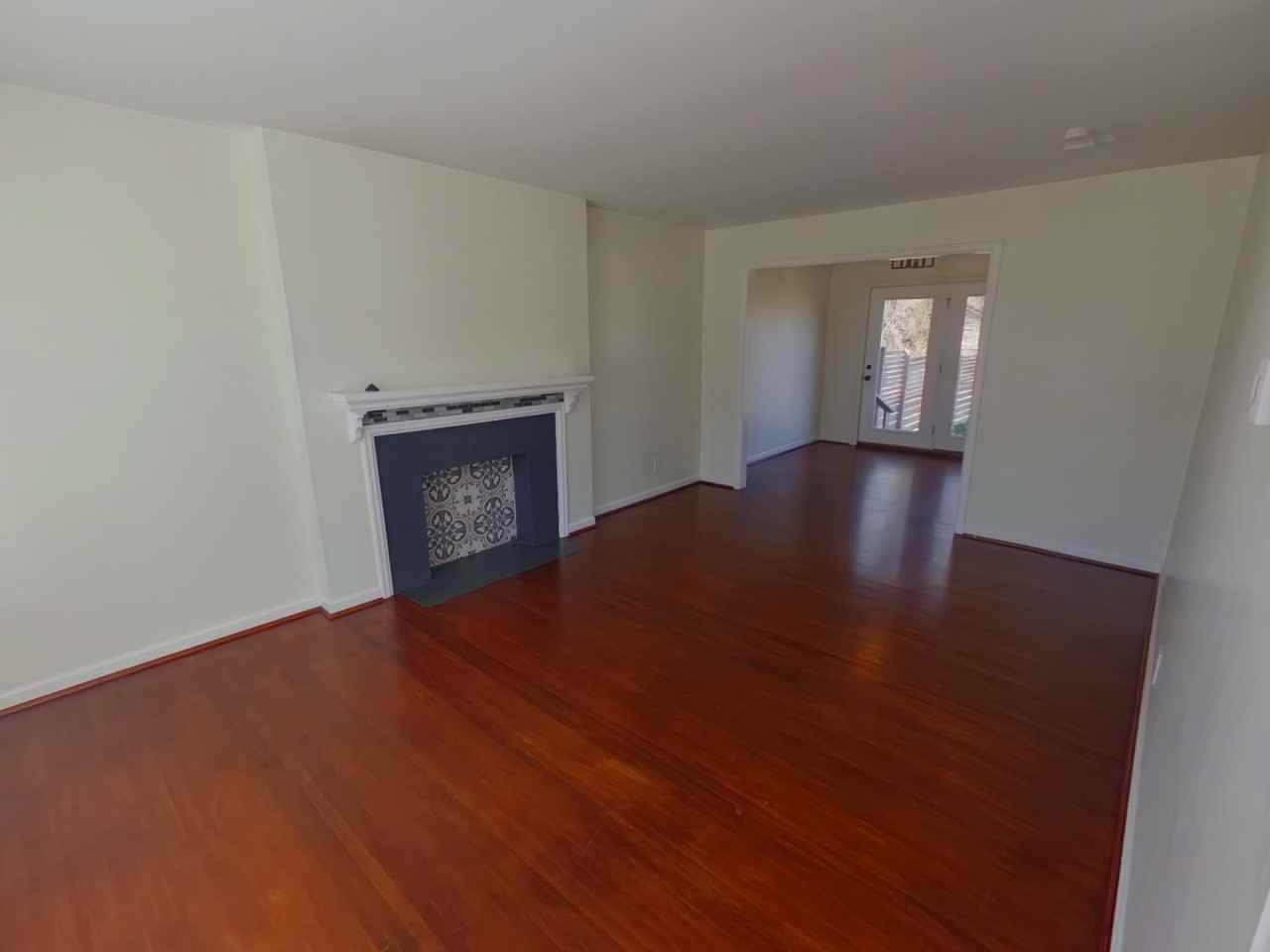 403 Harding St - Photo 3 of 12