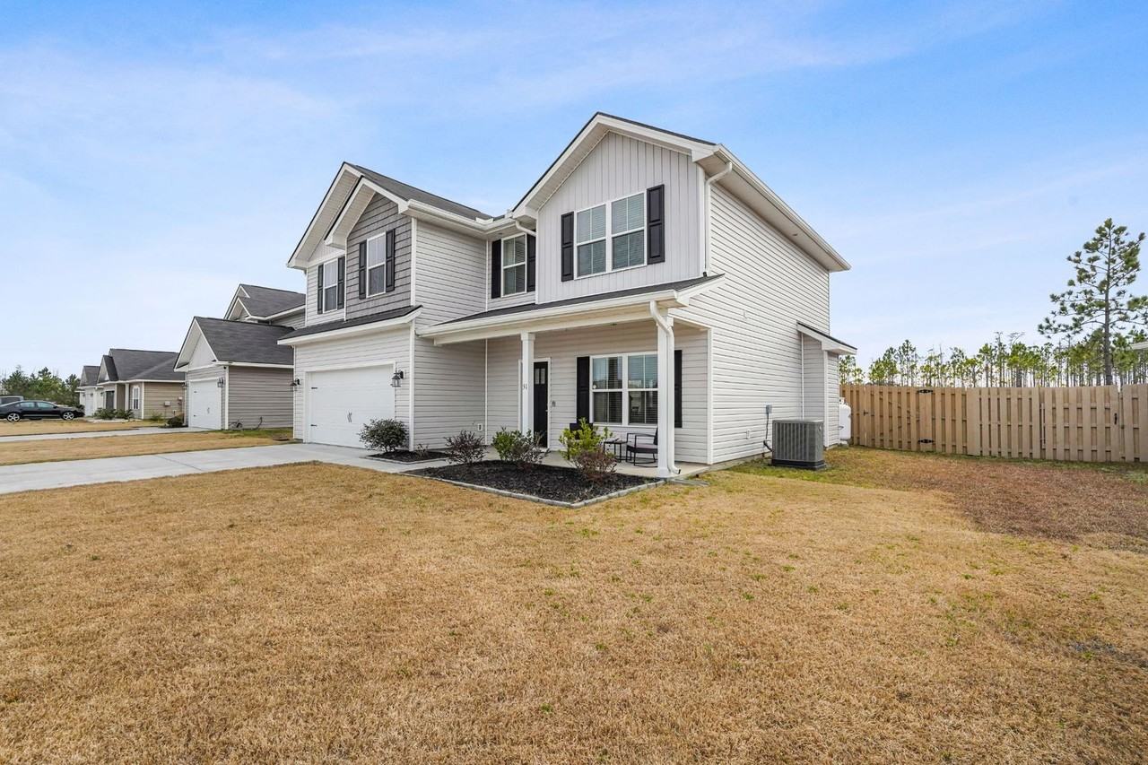 51 Mcclelland Loop Ne - Photo 4 of 48