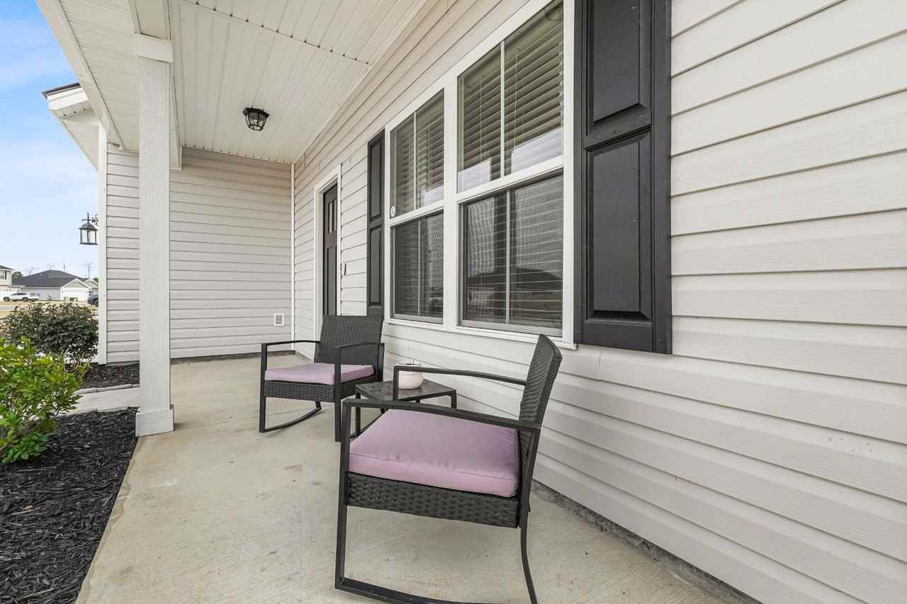 51 Mcclelland Loop Ne - Photo 6 of 48