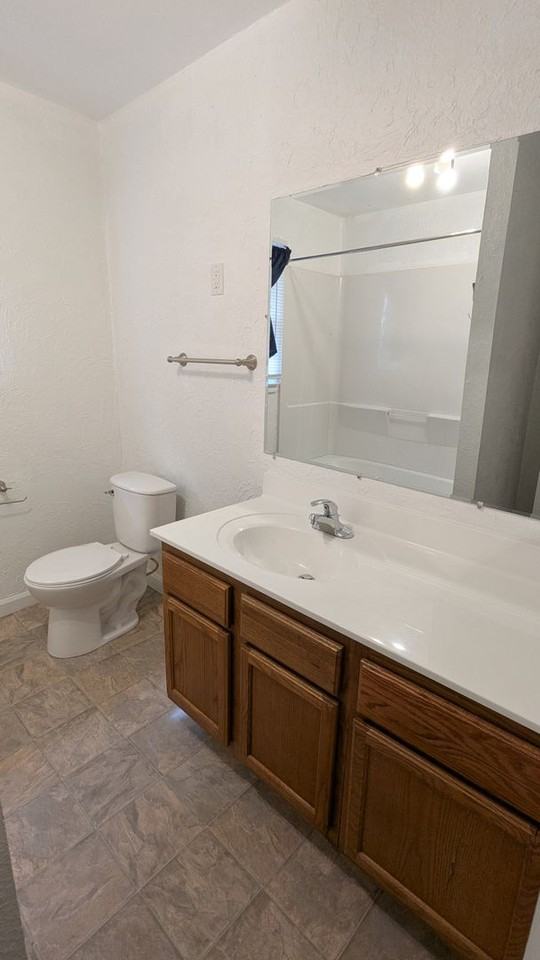 4512 Navajo St - Photo 7 of 11