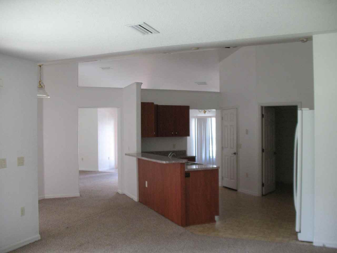 376 Marion Oaks Trl - Photo 3 of 6