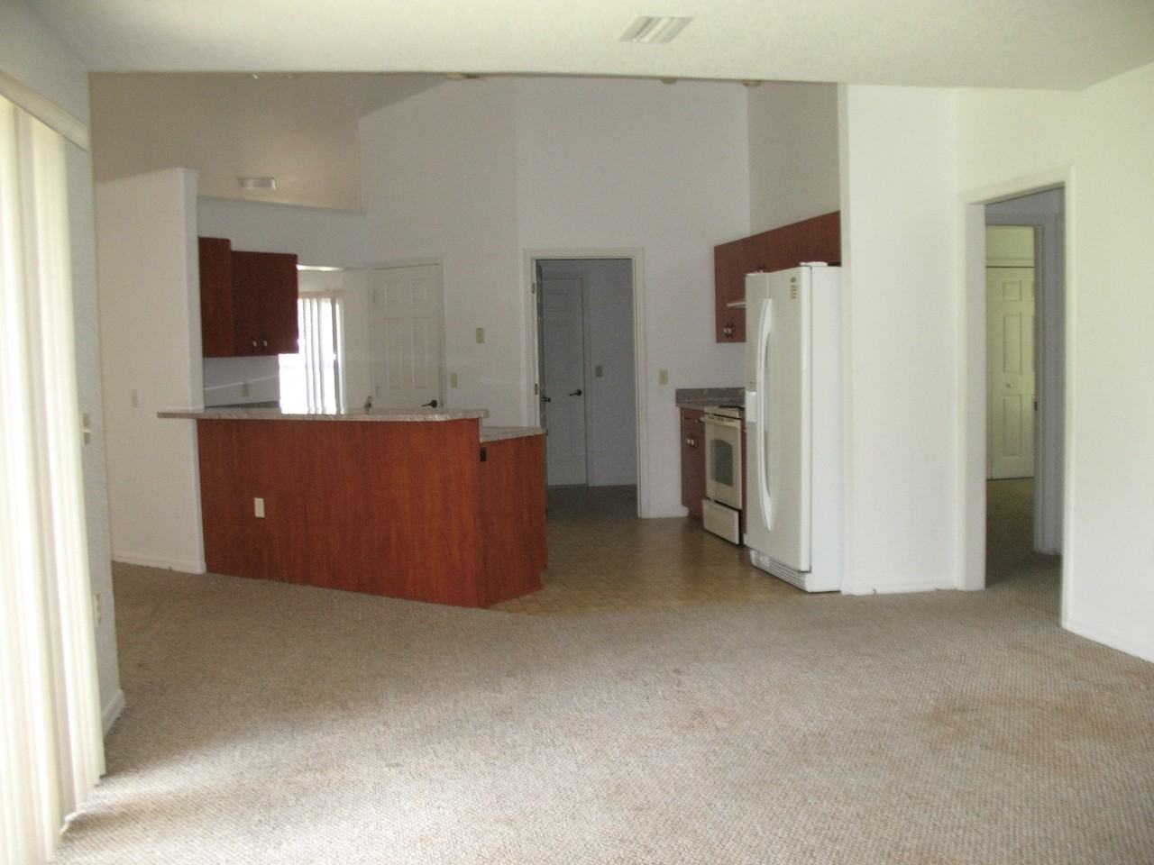 376 Marion Oaks Trl - Photo 4 of 6