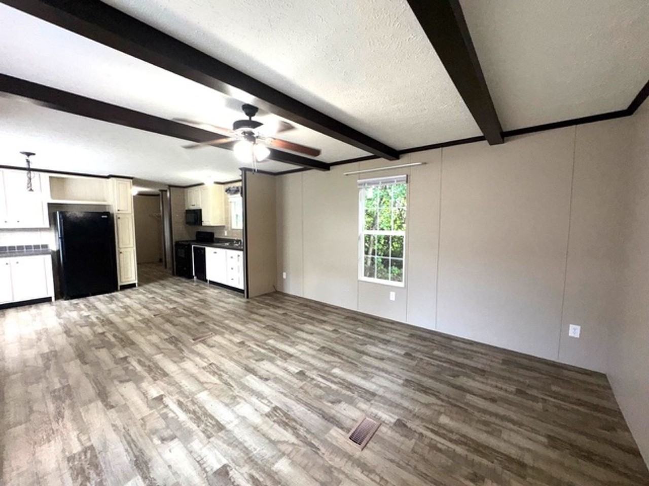 1007 Alexandria Rd Sw - Photo 6 of 18