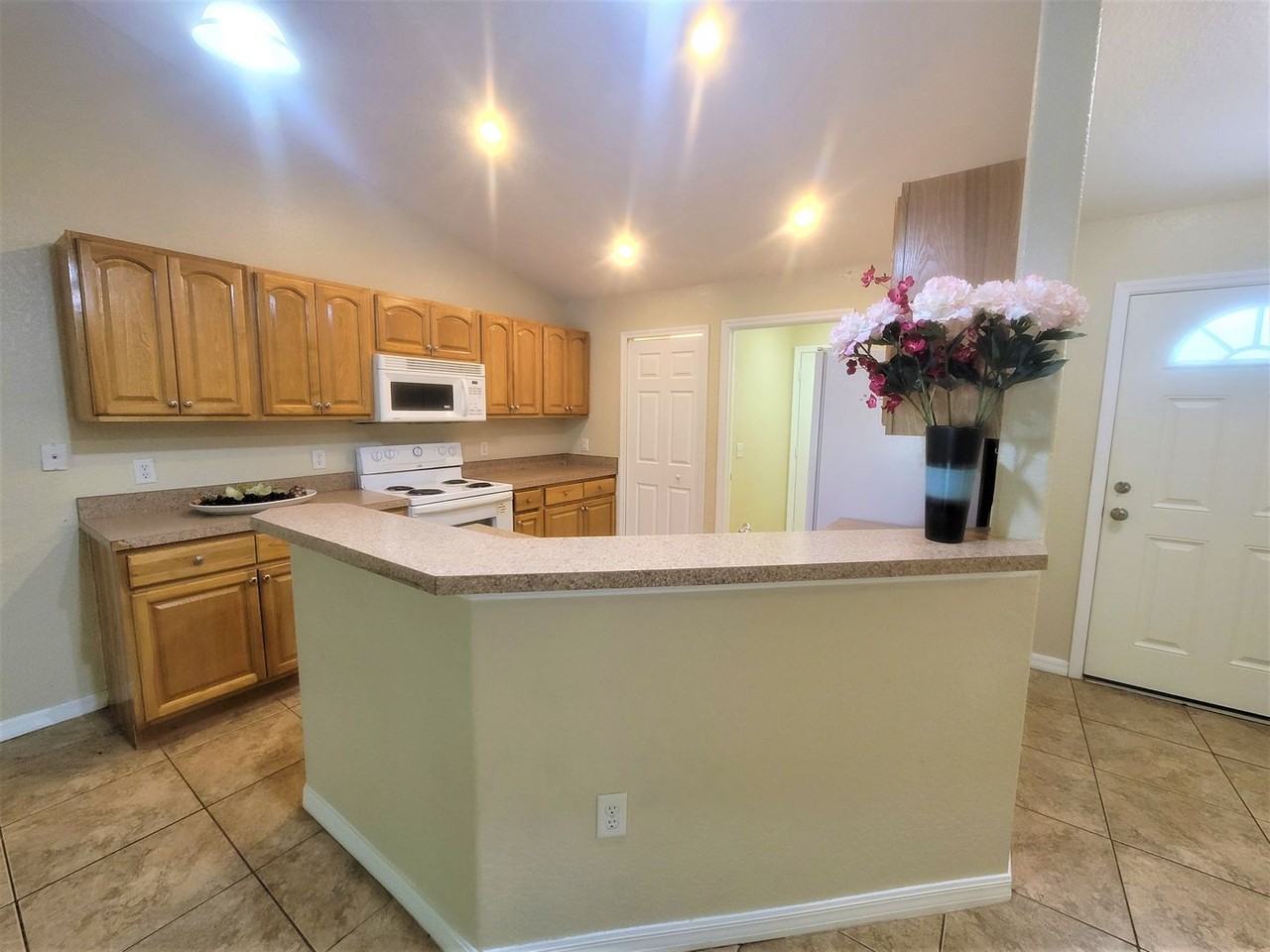 11124 Hotchkiss Dr #A - Photo 5 of 50