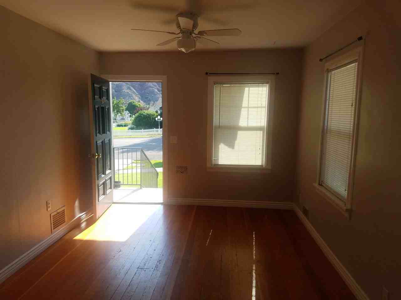 84 S 300 E - Photo 5 of 11