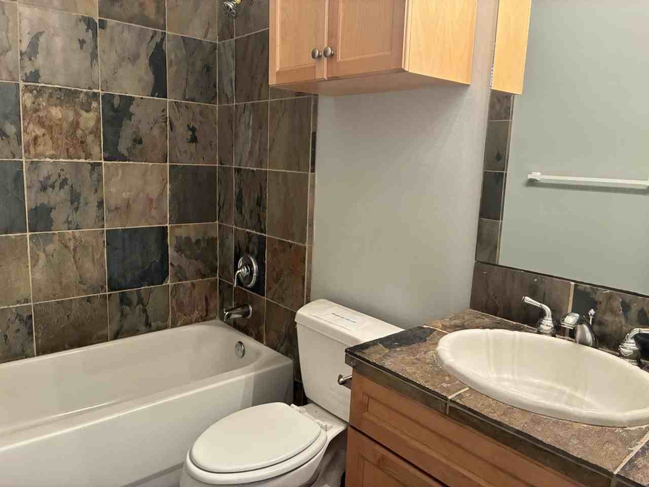 1000 Columbus St #C - Photo 2 of 25