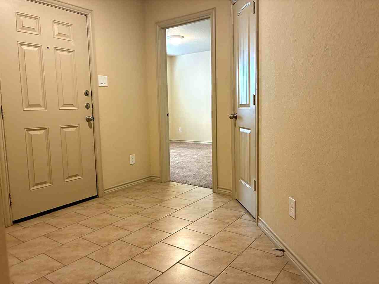 19063 Painted Blvd - Photo 4 of 24